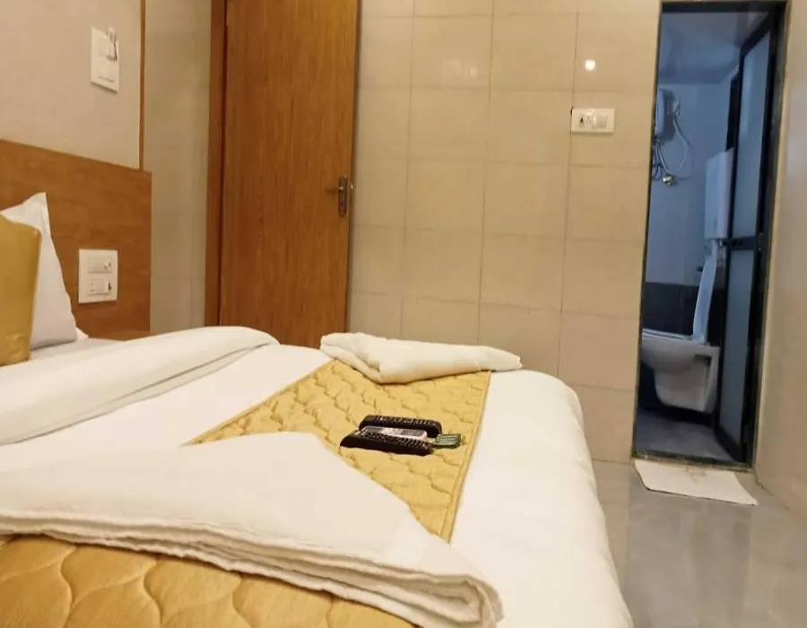 Hotel New Sarah Inn, Andheri West-1